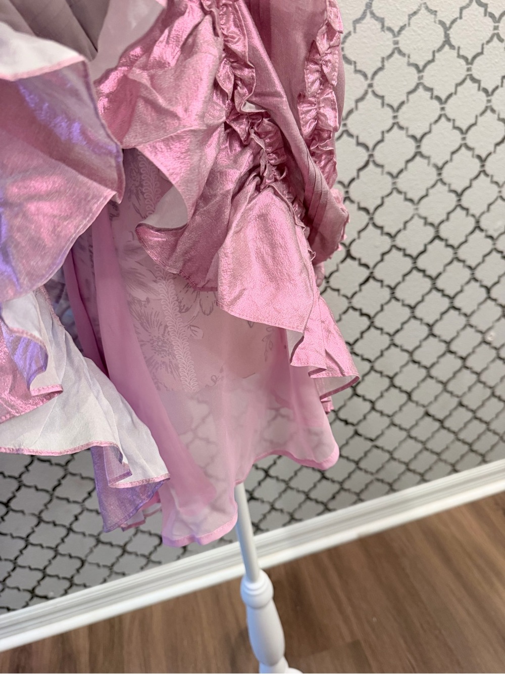 NWT Cynthia Rowley 100% Silk Metallic Blush Ruffle Dress Size Small - Picture 10 of 15